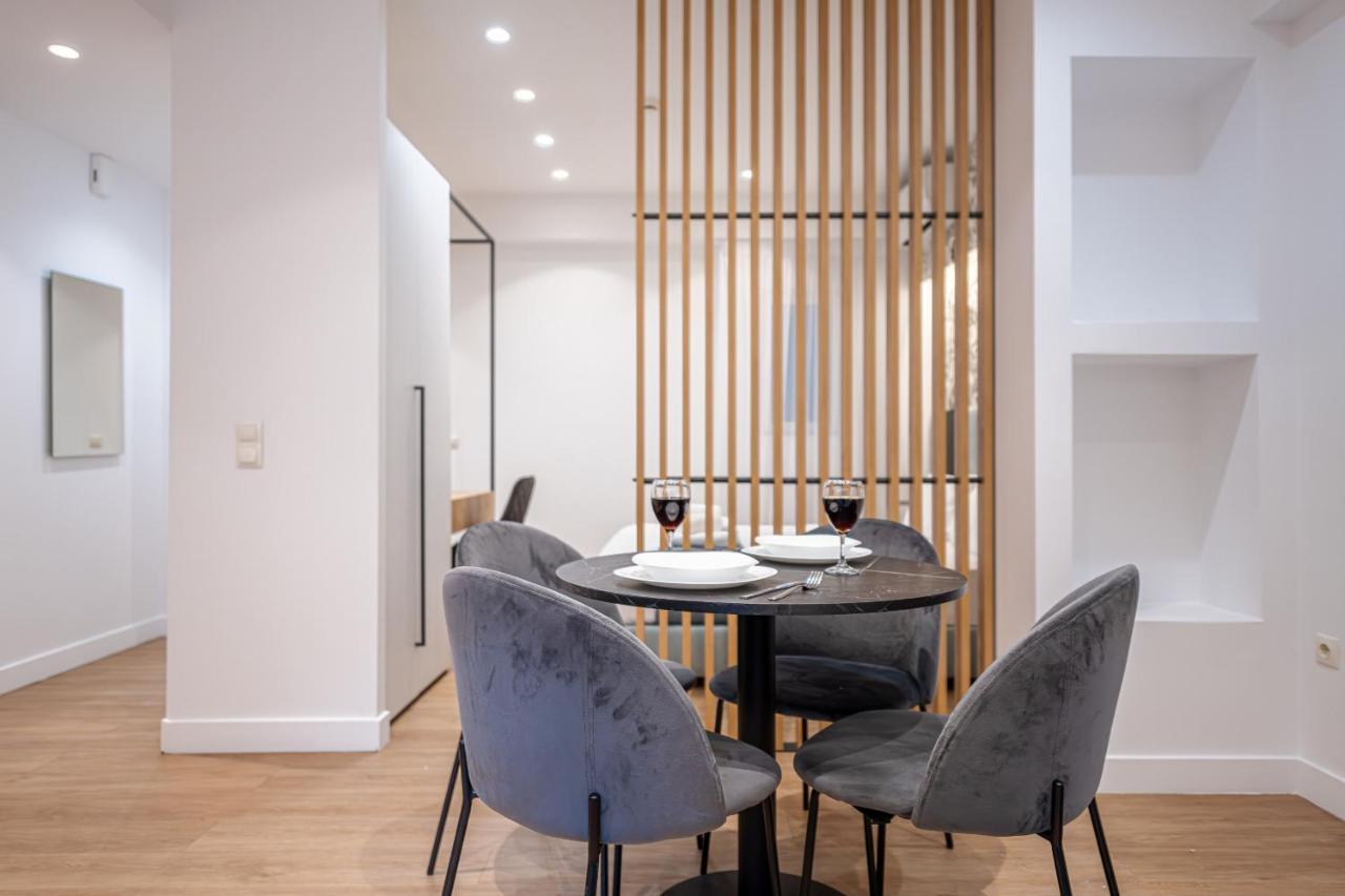 אתונה Kriel Suites By Liv Homes מראה חיצוני תמונה