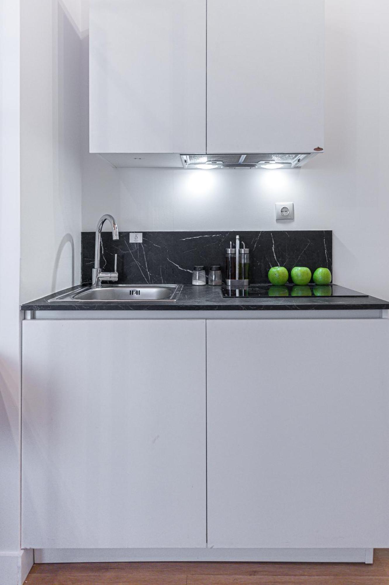 אתונה Kriel Suites By Liv Homes מראה חיצוני תמונה