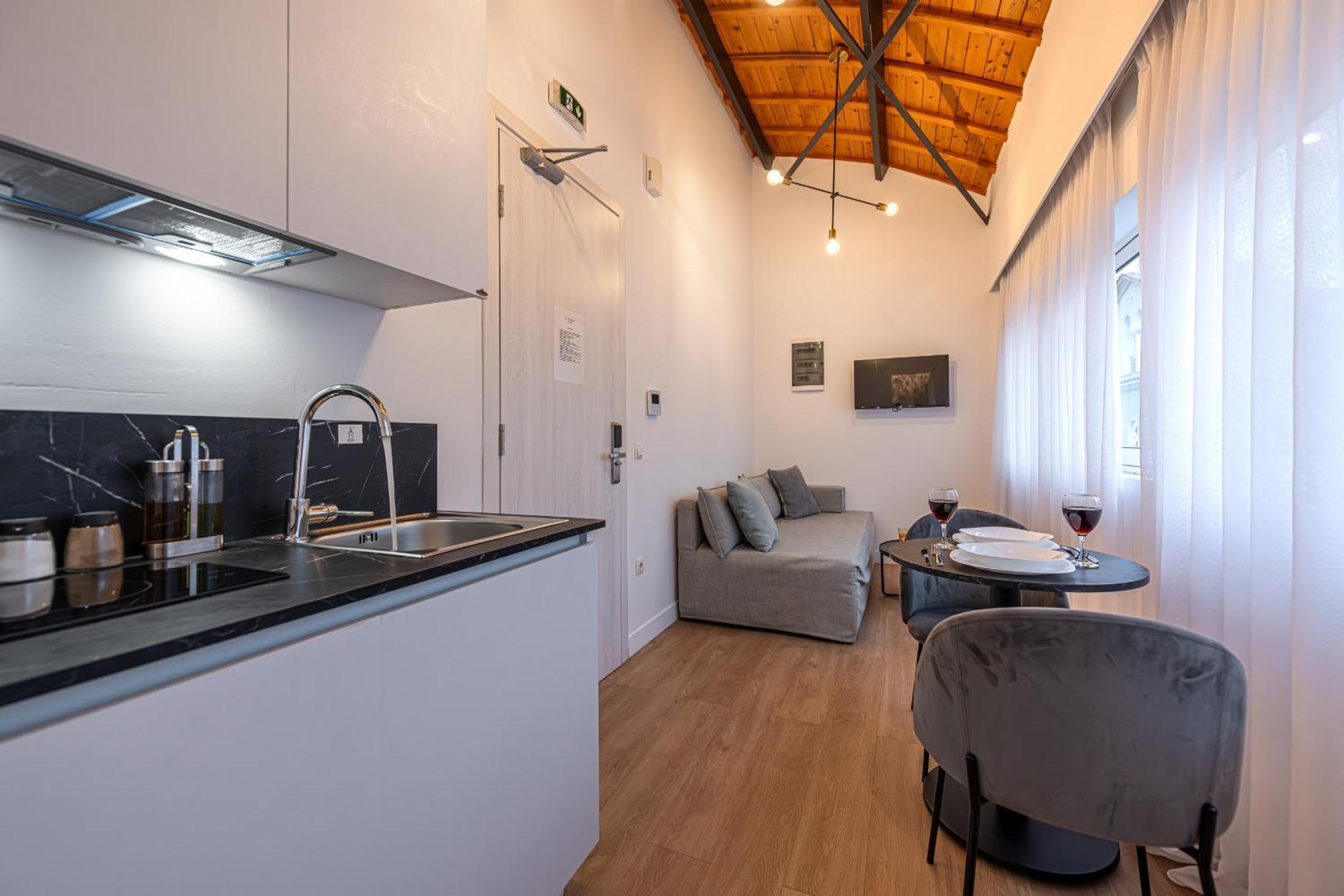 אתונה Kriel Suites By Liv Homes מראה חיצוני תמונה