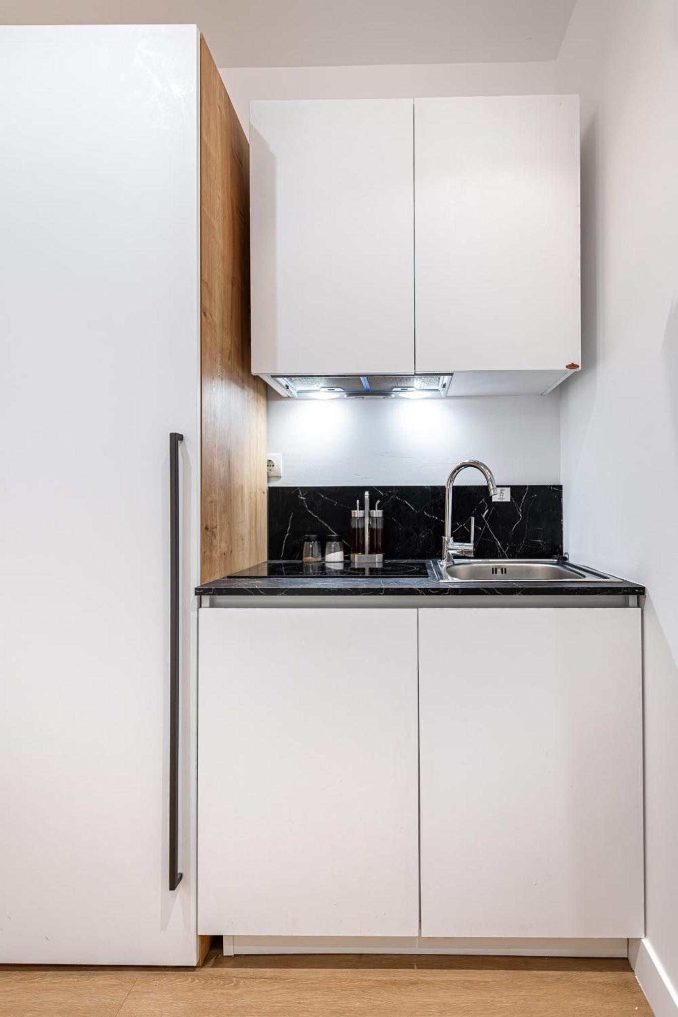 אתונה Kriel Suites By Liv Homes מראה חיצוני תמונה