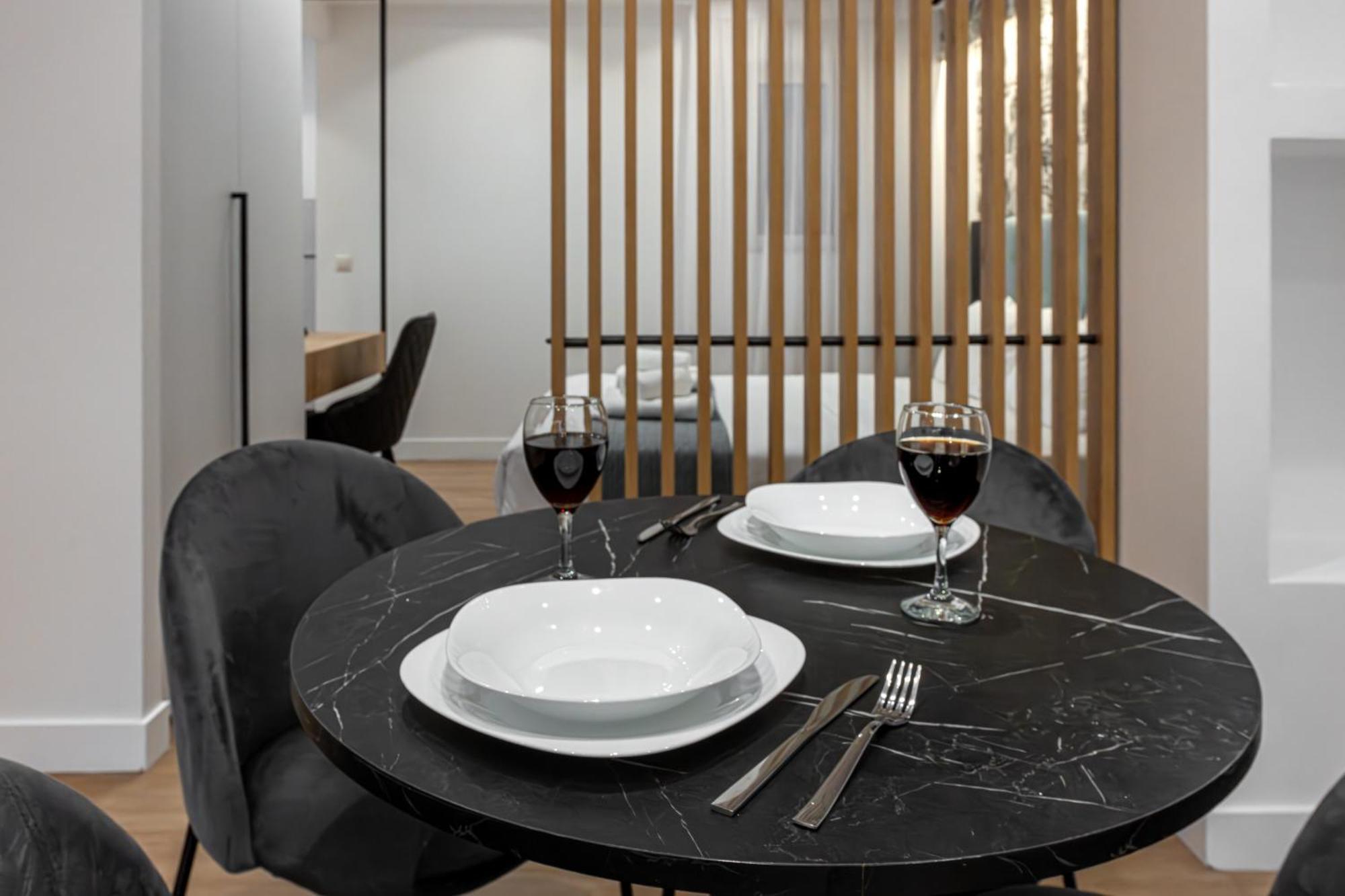 אתונה Kriel Suites By Liv Homes מראה חיצוני תמונה